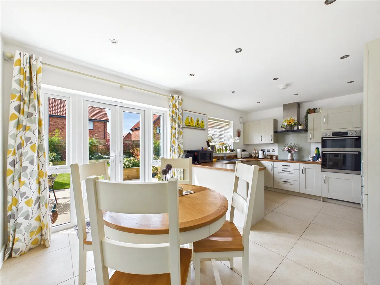 Allens Drive, Trimley St. Martin, IP11, photo 6