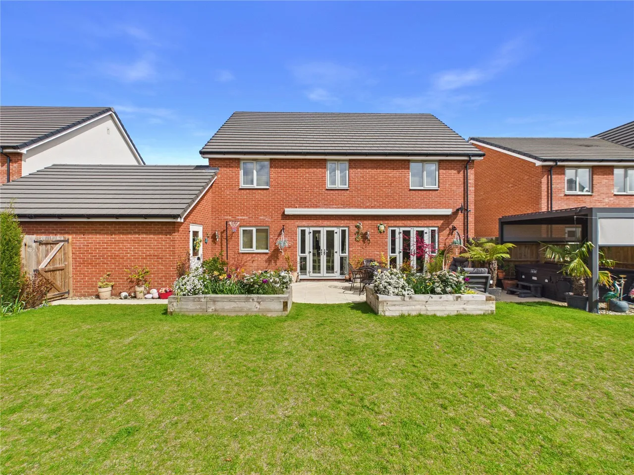 Allens Drive, Trimley St. Martin, IP11, photo 2
