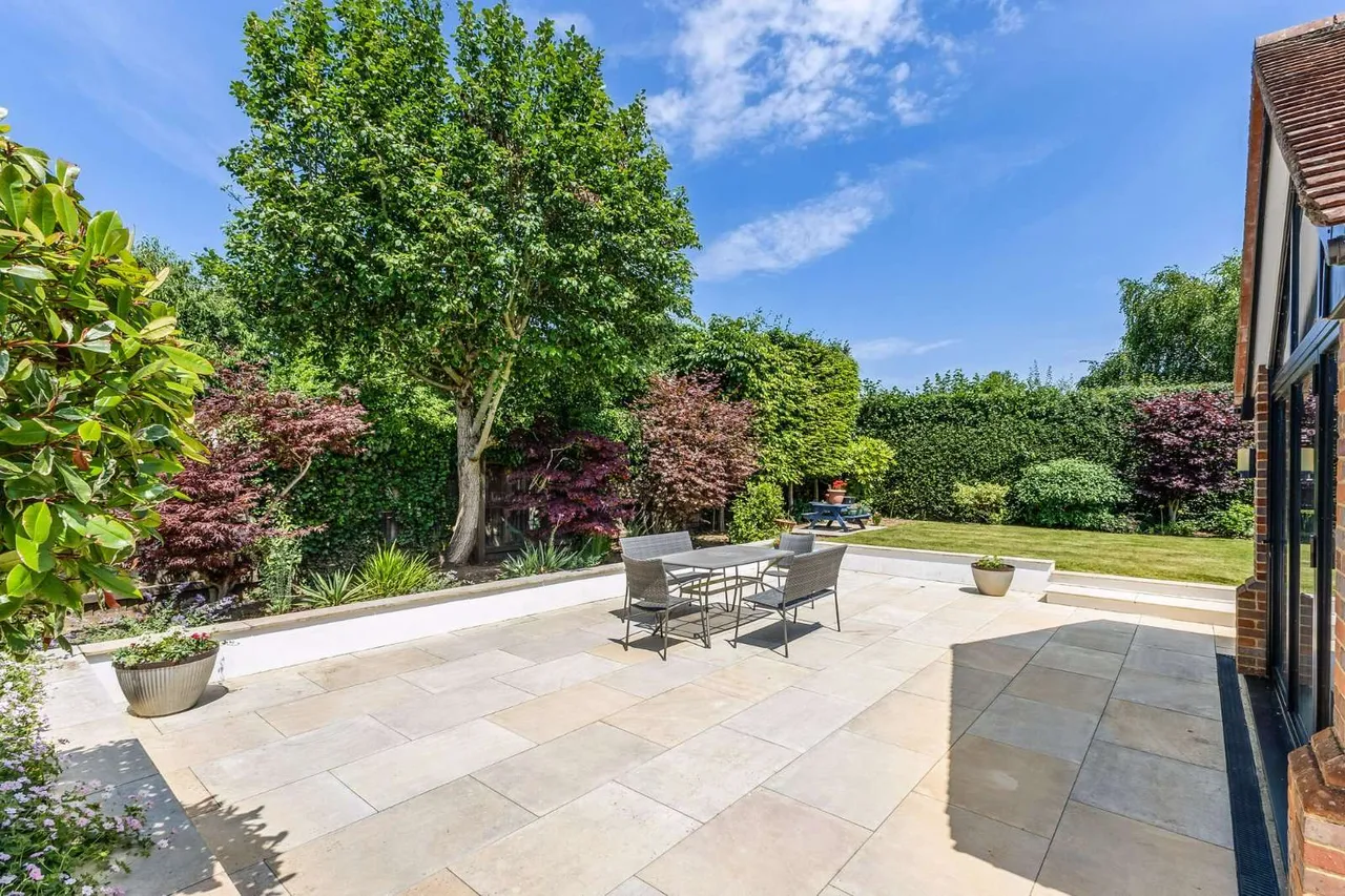 Ash Close, Walters Ash, Buckinghamshire, HP14 4TR, photo 12