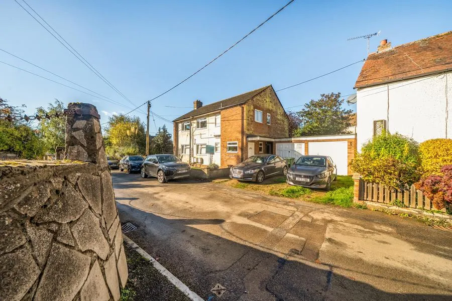 2 bed flat for sale, Blenheim Road, Oxford, OX33