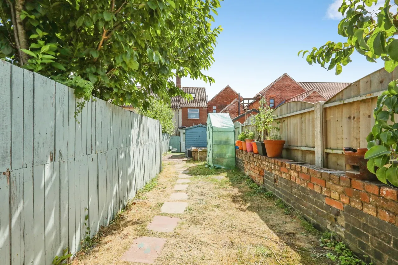 Main Street, Retford, DN22, photo 14
