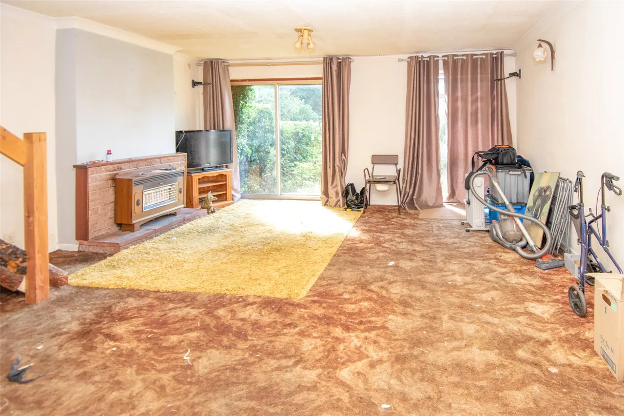 Dovecote Road, Bromsgrove, Worcestershire, B61 7BP, photo 2