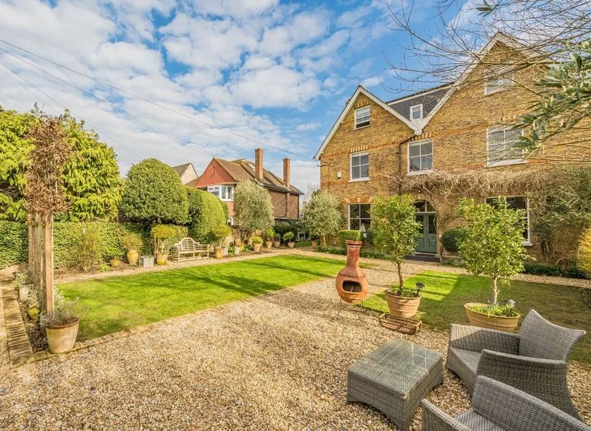 St. James's Road, Hampton Hill, TW12, photo 2