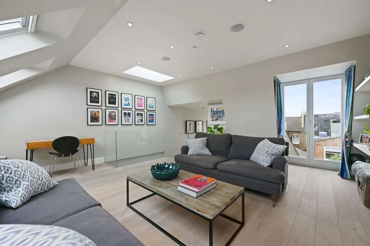 Ormiston Grove, London, W12 0JS, photo 2