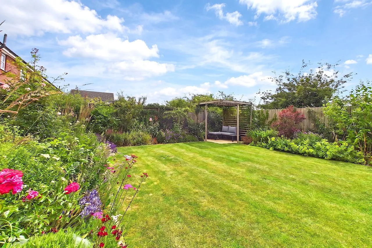 Tweengates Close, Pocklington, YO42, photo 2