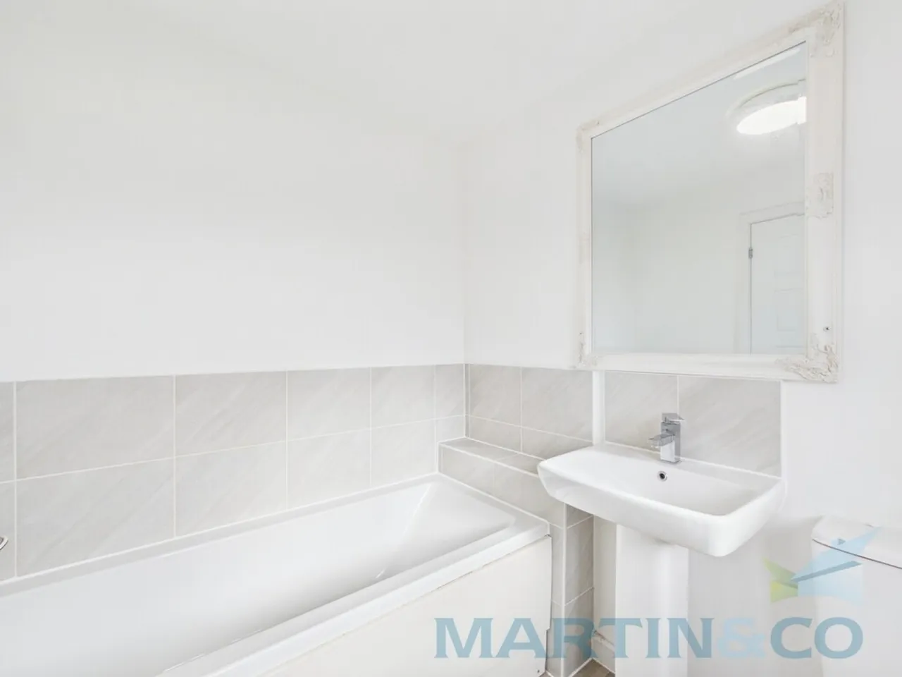 Thompson Drive, Storrington, RH20, photo 9