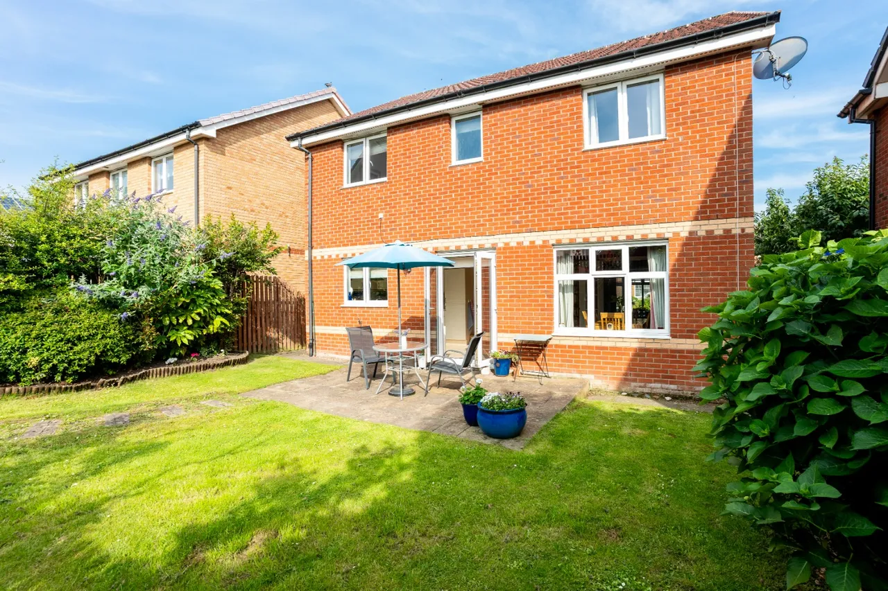 Peasehill Gait, Rosyth, KY11 2BD, photo 25