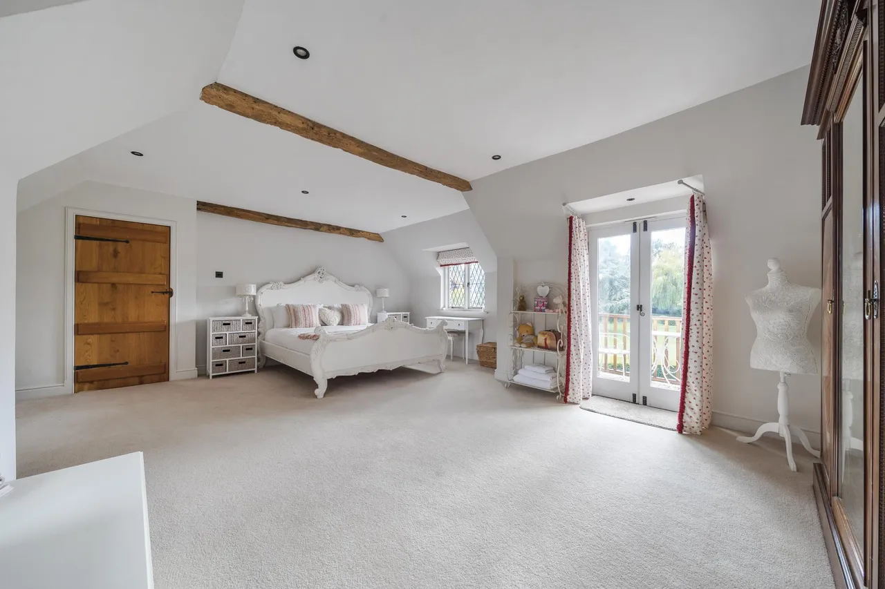 Lovedean, Hampshire, photo 27