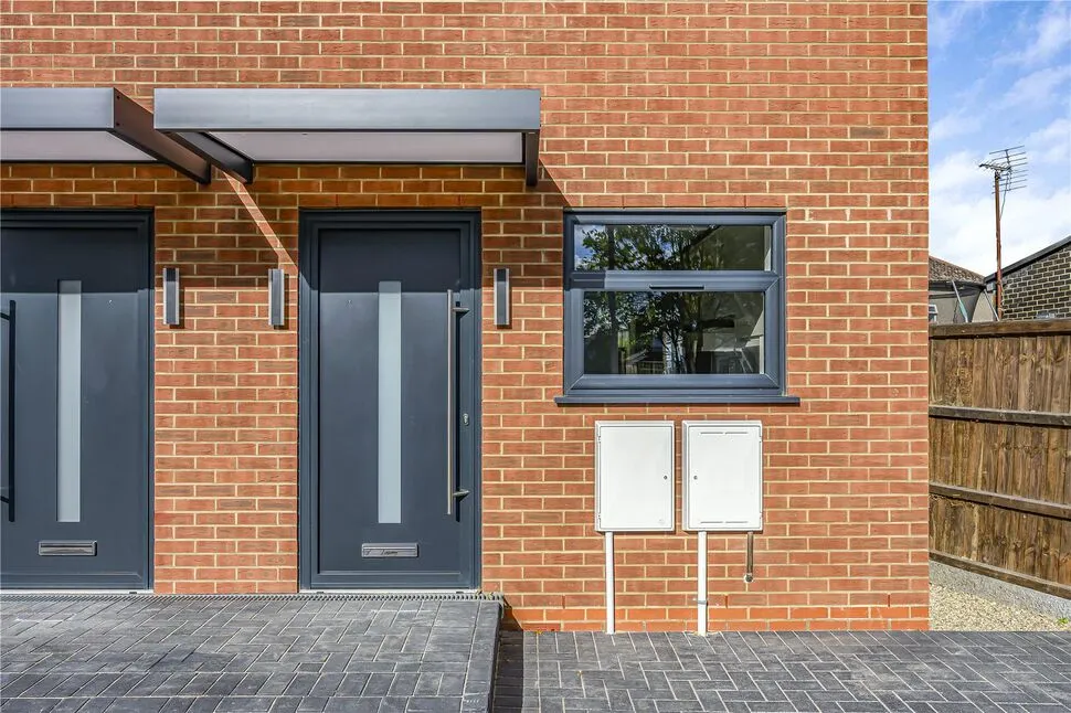 Goresbrook Road, Dagenham, RM9, photo 20