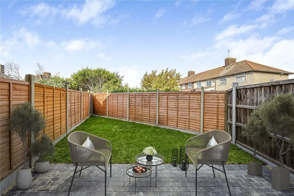 Goresbrook Road, Dagenham, RM9, photo 9