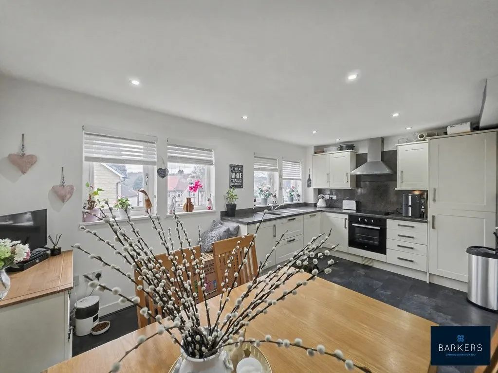 Leyland Road, Birstall WF17 9JW, photo 7