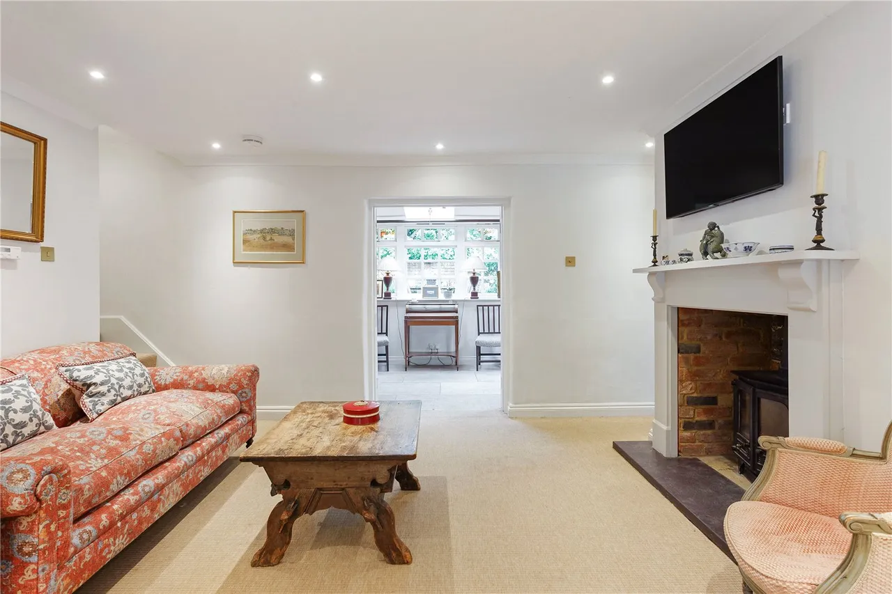 Milton Lilbourne, Pewsey, Wiltshire, SN9 5LQ, photo 4