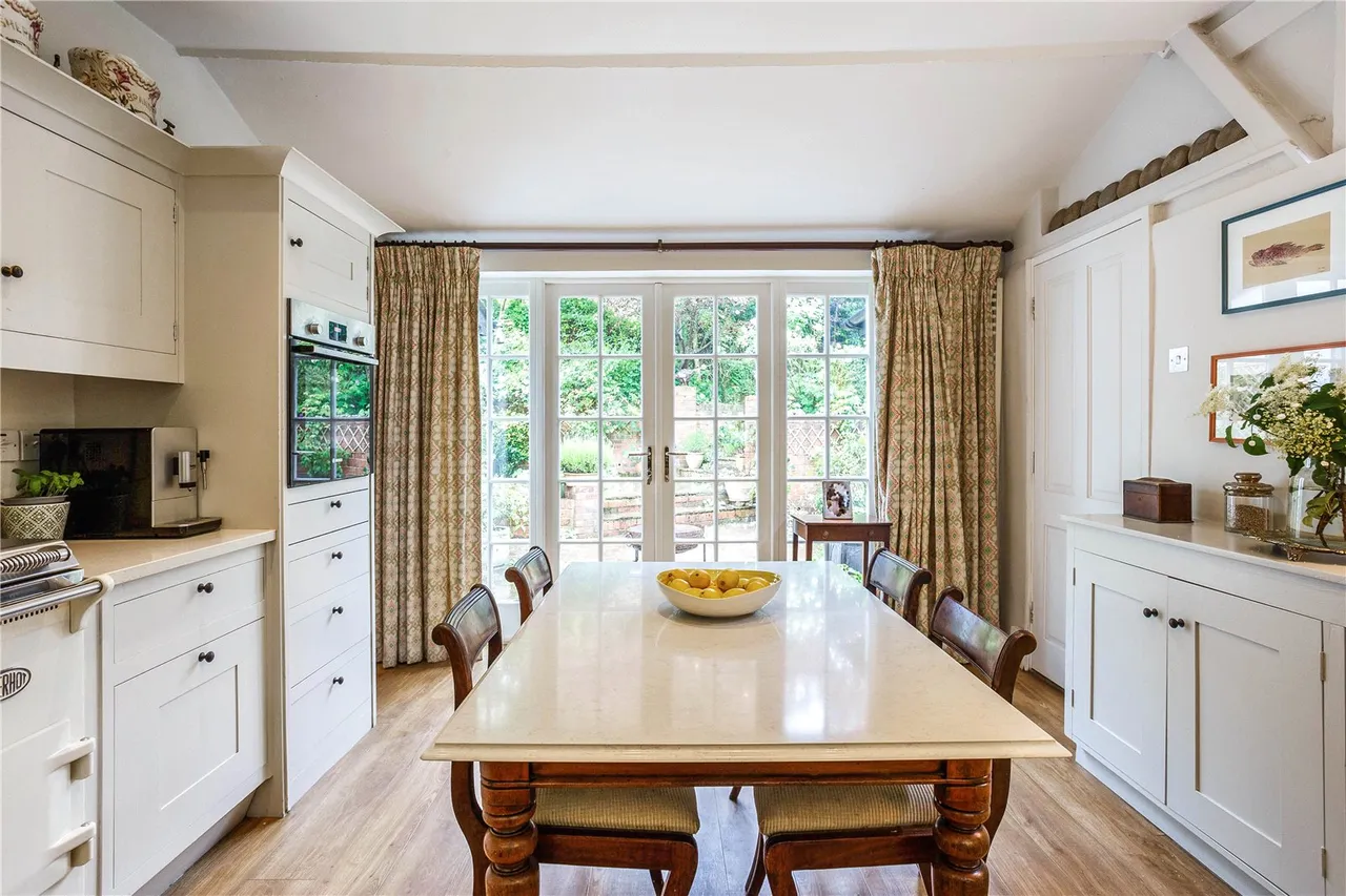 Milton Lilbourne, Pewsey, Wiltshire, SN9 5LQ, photo 3