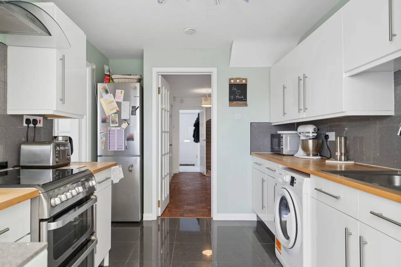 Woodcote Green, Downley, HP13, photo 4