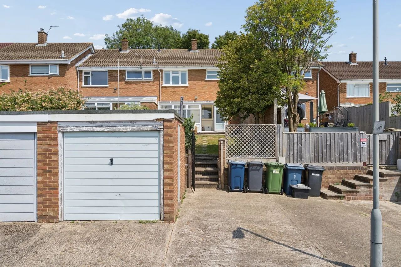 Woodcote Green, Downley, HP13, photo 17