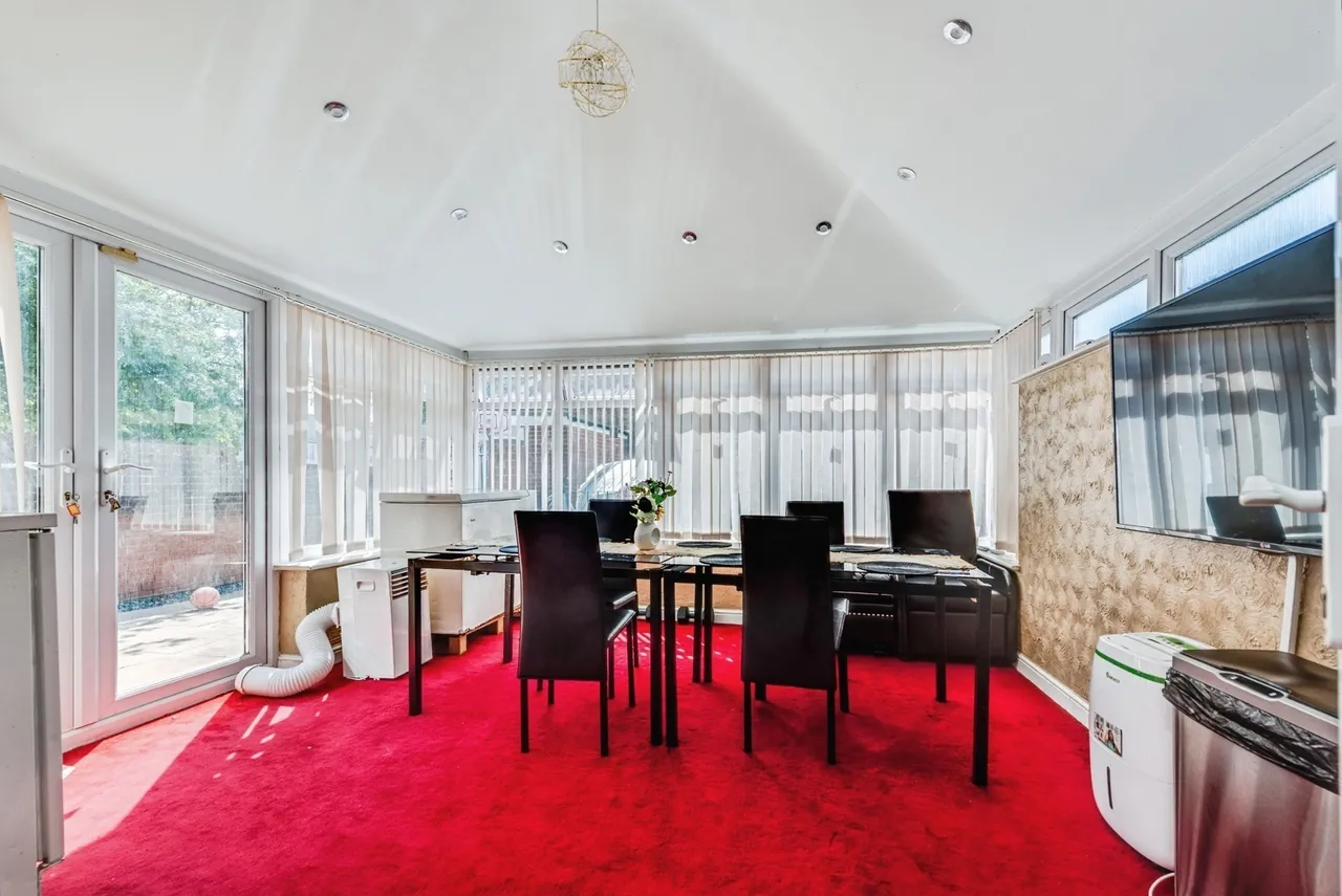 Corsham Road, SWINDON, Wiltshire, SN2, photo 5