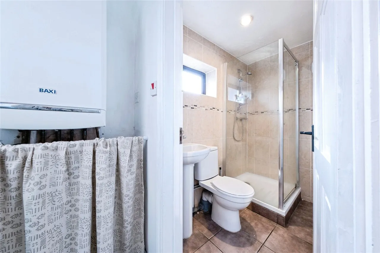 Clarence Road, Leighton Buzzard, Bedfordshire, LU7, photo 16