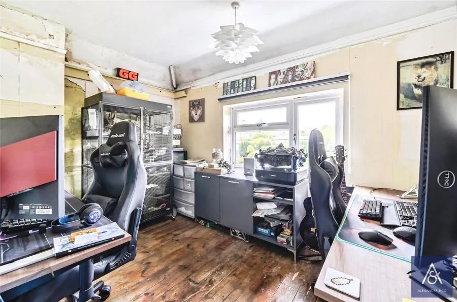 Biddlesden Road, Westbury, NN13, photo 12