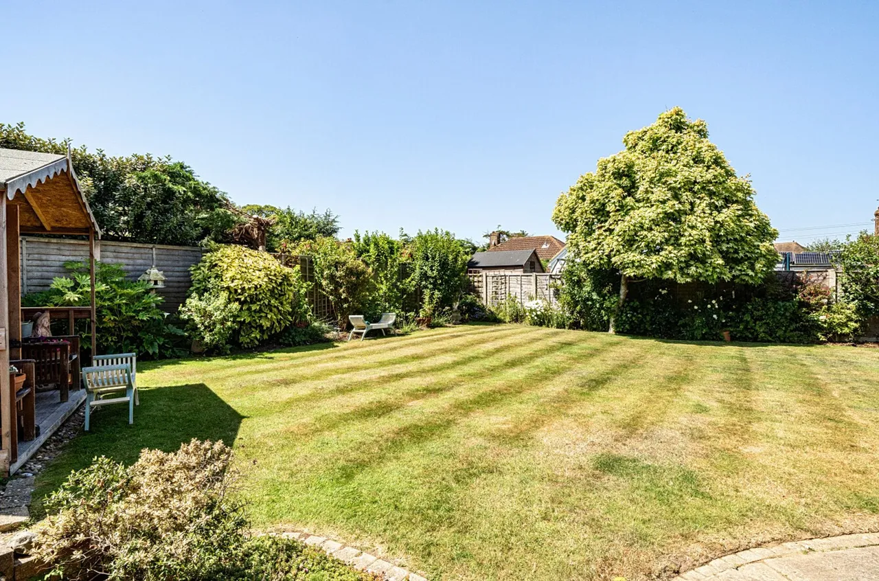 Tudor Close, Middleton-On-Sea, PO22, photo 22