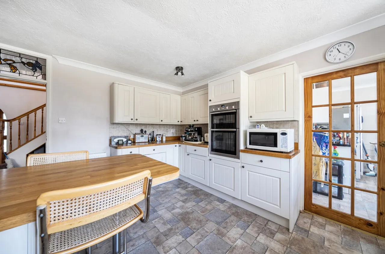 Tudor Close, Middleton-On-Sea, PO22, photo 12