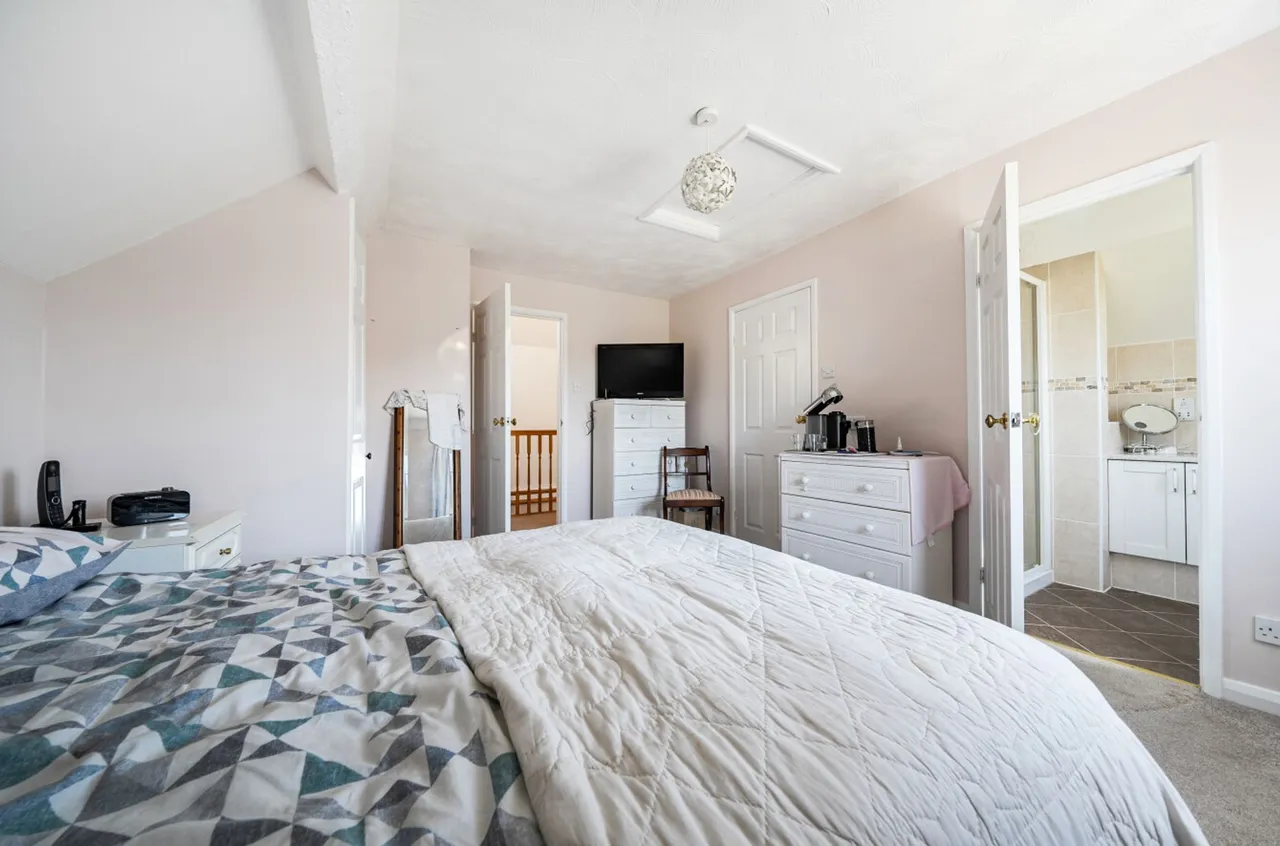 Tudor Close, Middleton-On-Sea, PO22, photo 18