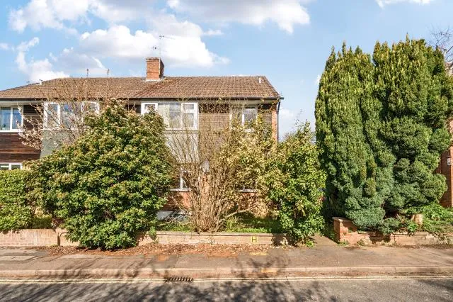 2 bed flat for sale, Woodlands Close, Headington, OX3
