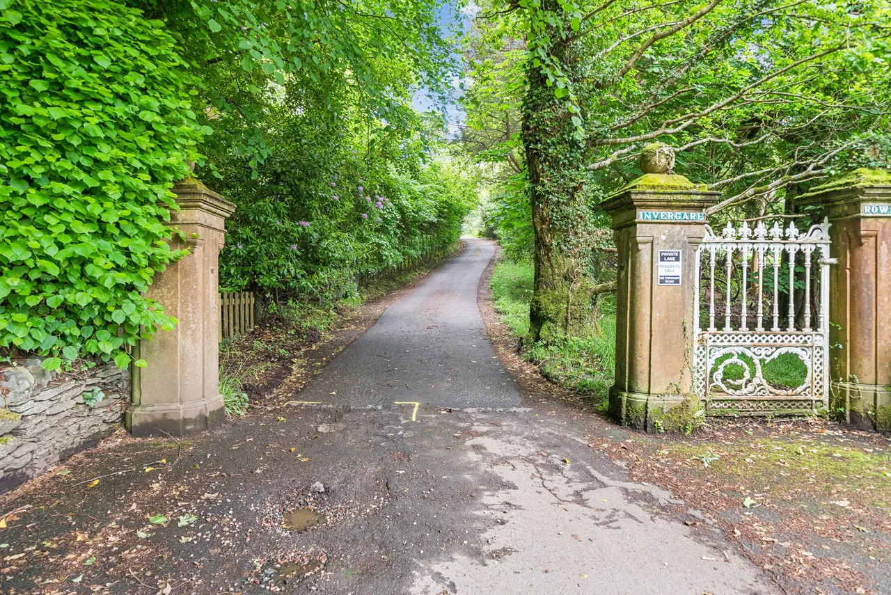 Invergare House Cottage Glenarn Roa, Rhu, G84, photo 21