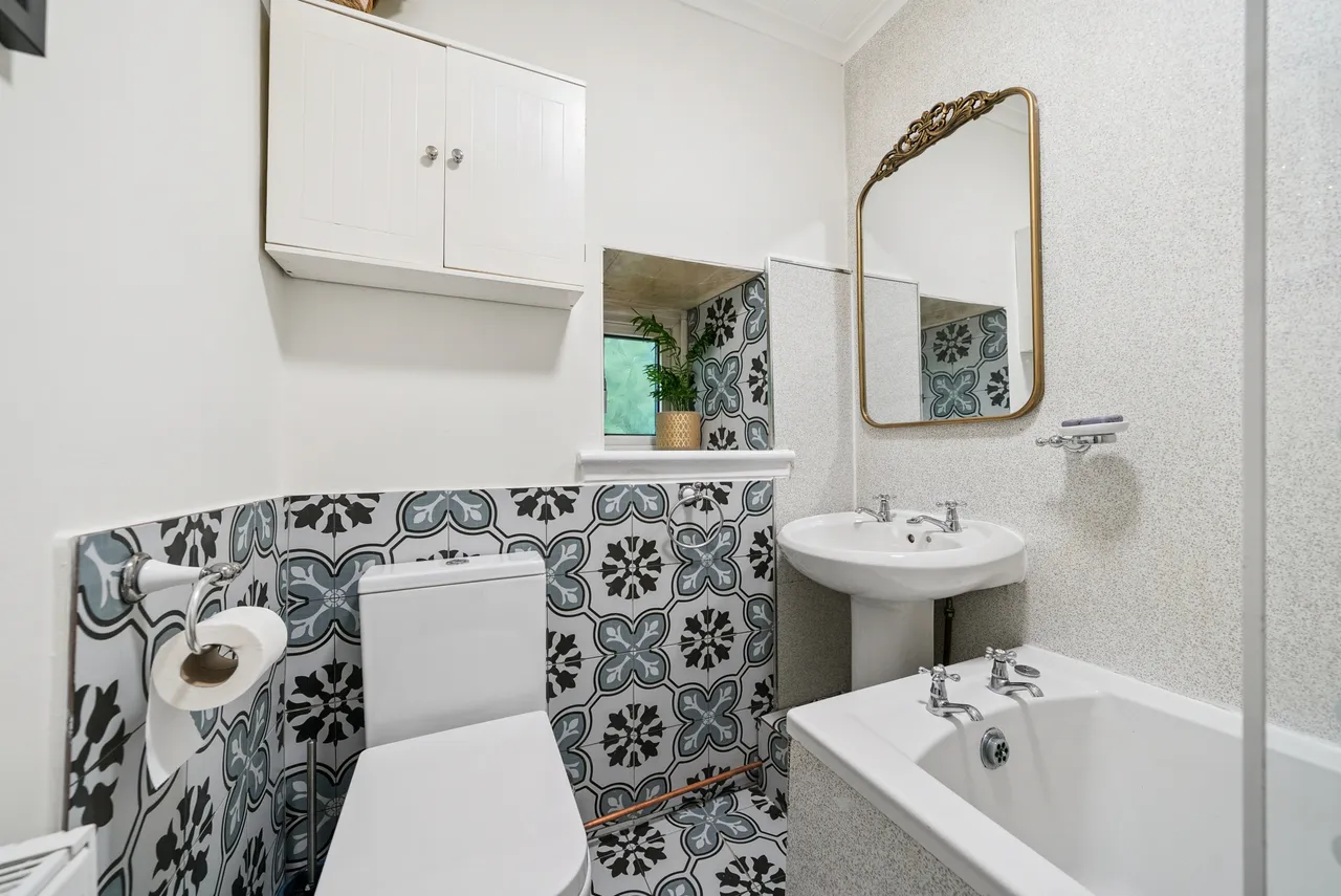 Invergare House Cottage Glenarn Roa, Rhu, G84, photo 15