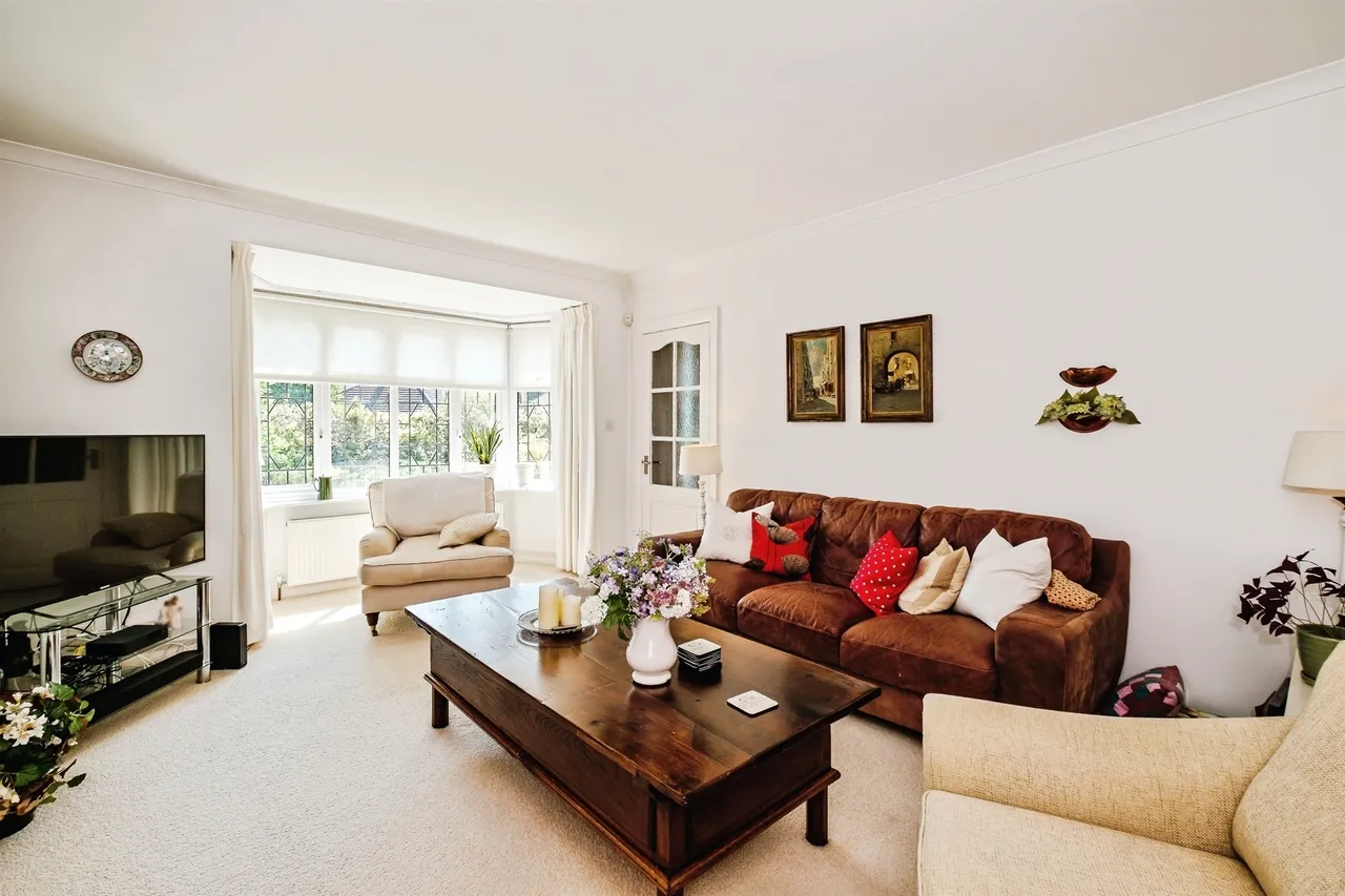 Offington Avenue, Worthing, photo 3