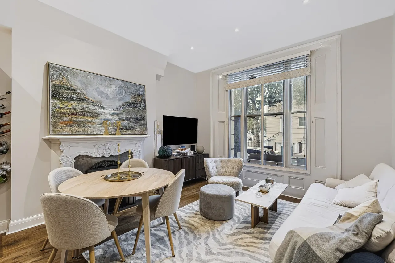 2 bed flat to rent, Ladbroke Grove, London, W10