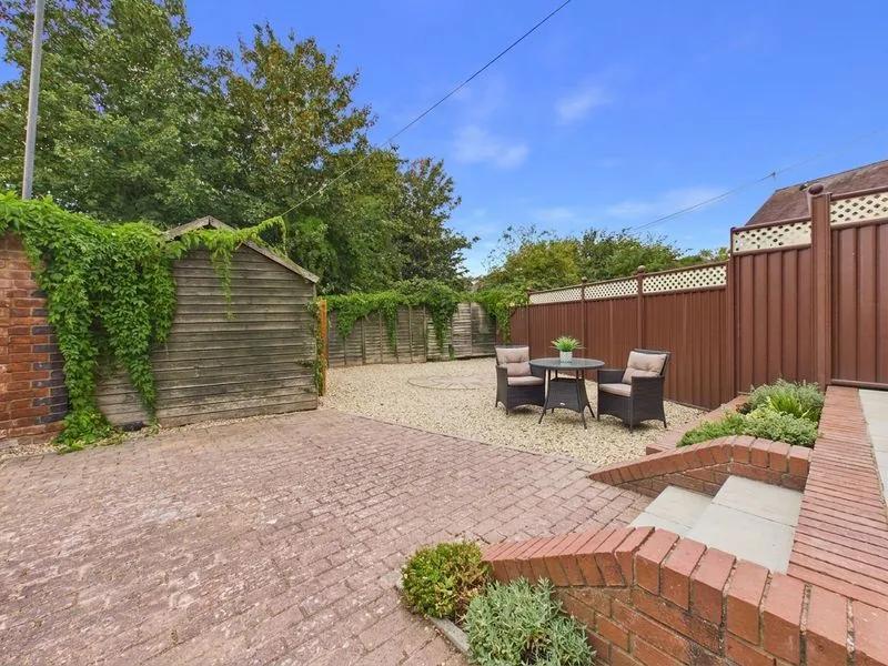 Tewkesbury Road, Longford, GL2, photo 11