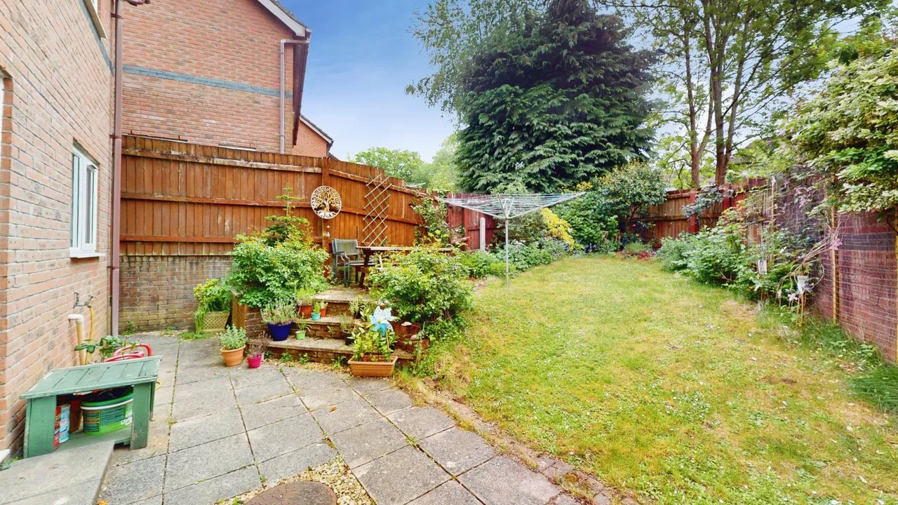 Maes Y Draenog, Cardiff, CF15, photo 15