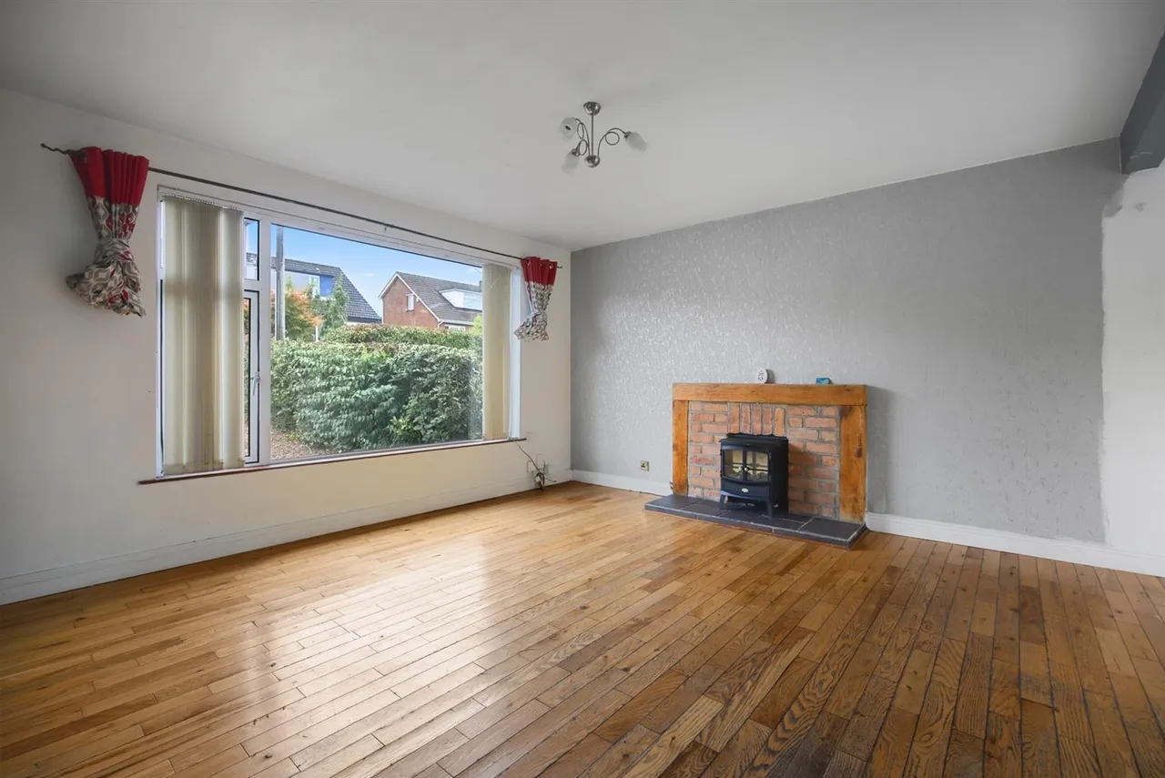 Dermott Gardens, Comber, BT23, photo 3