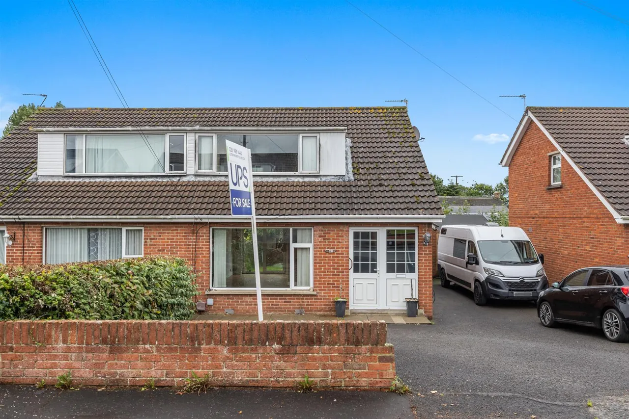 Dermott Gardens, Comber, BT23, photo 18