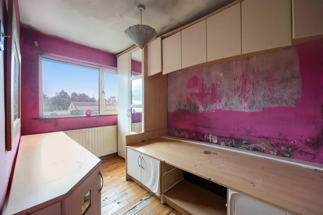 Dermott Gardens, Comber, BT23, photo 11