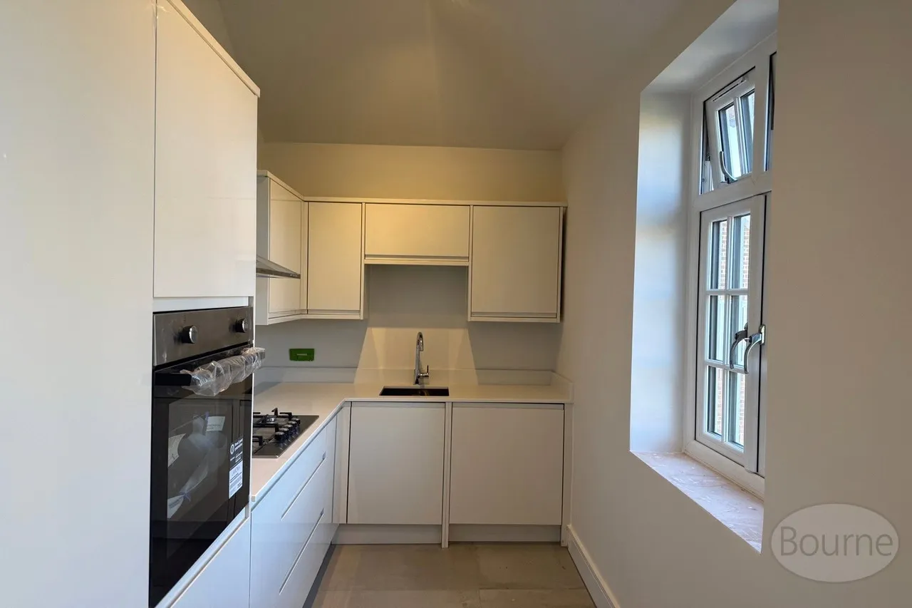 Anyards Road, Cobham, KT11, photo 3