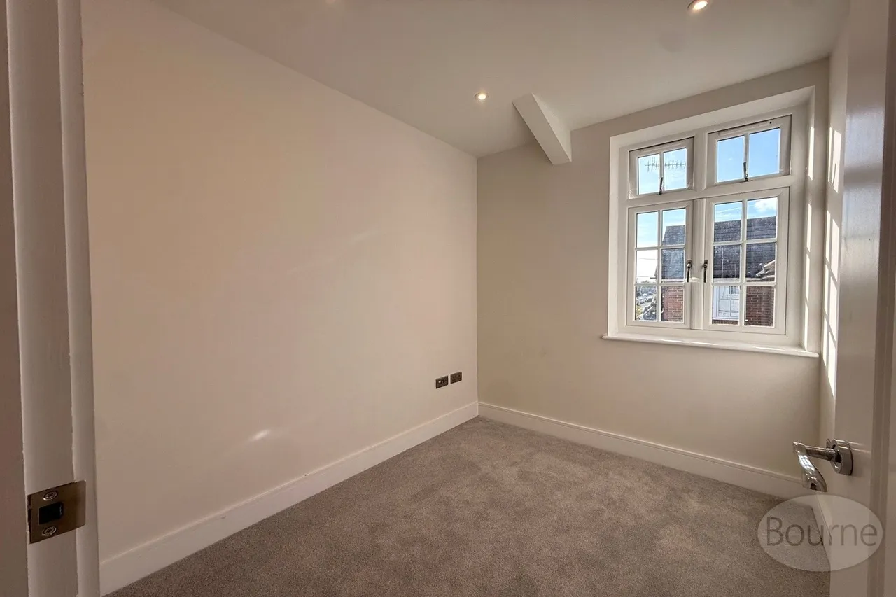 Anyards Road, Cobham, KT11, photo 9