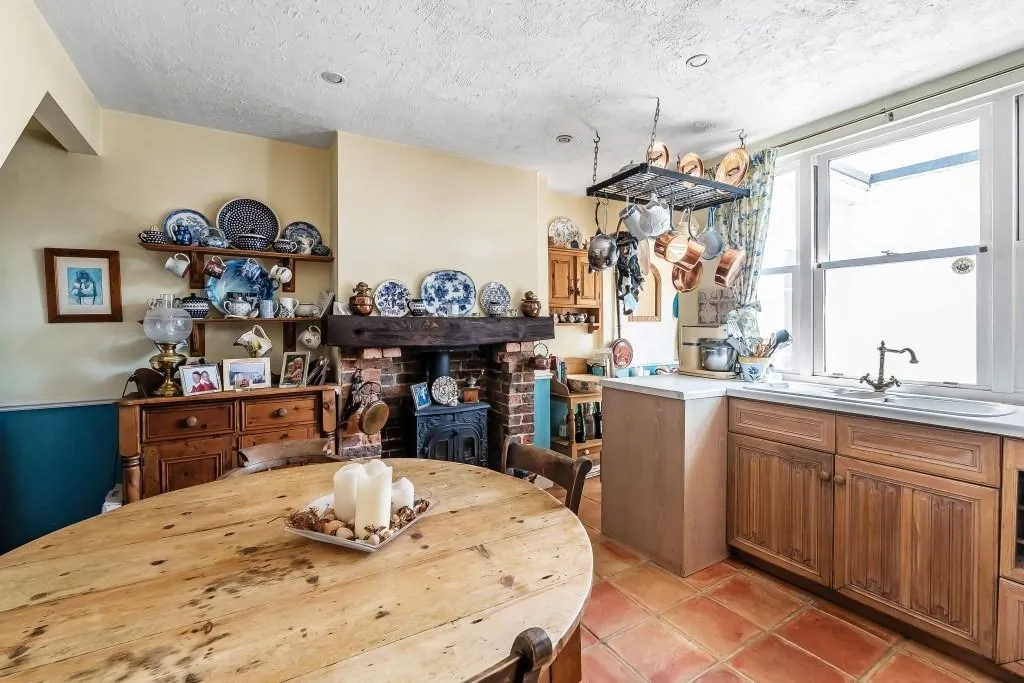 Ironsbottom, Reigate, RH2, photo 17