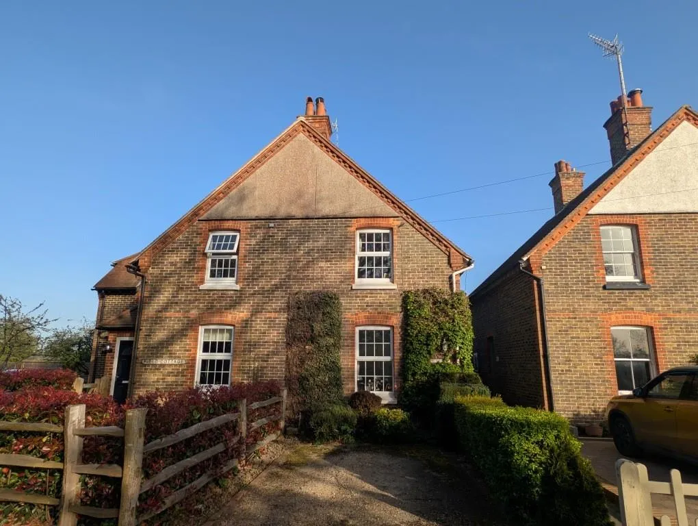 Ironsbottom, Reigate, RH2, photo 23