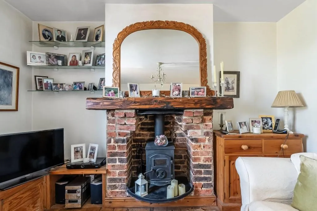 Ironsbottom, Reigate, RH2, photo 12