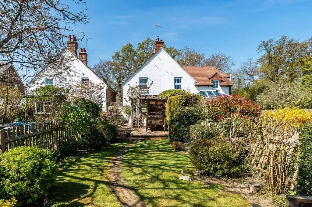 Ironsbottom, Reigate, RH2, photo 13