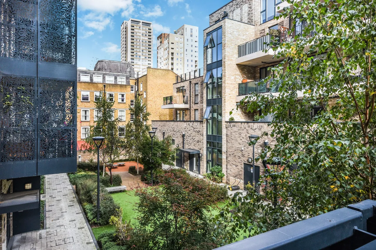 London, SE17, photo 14