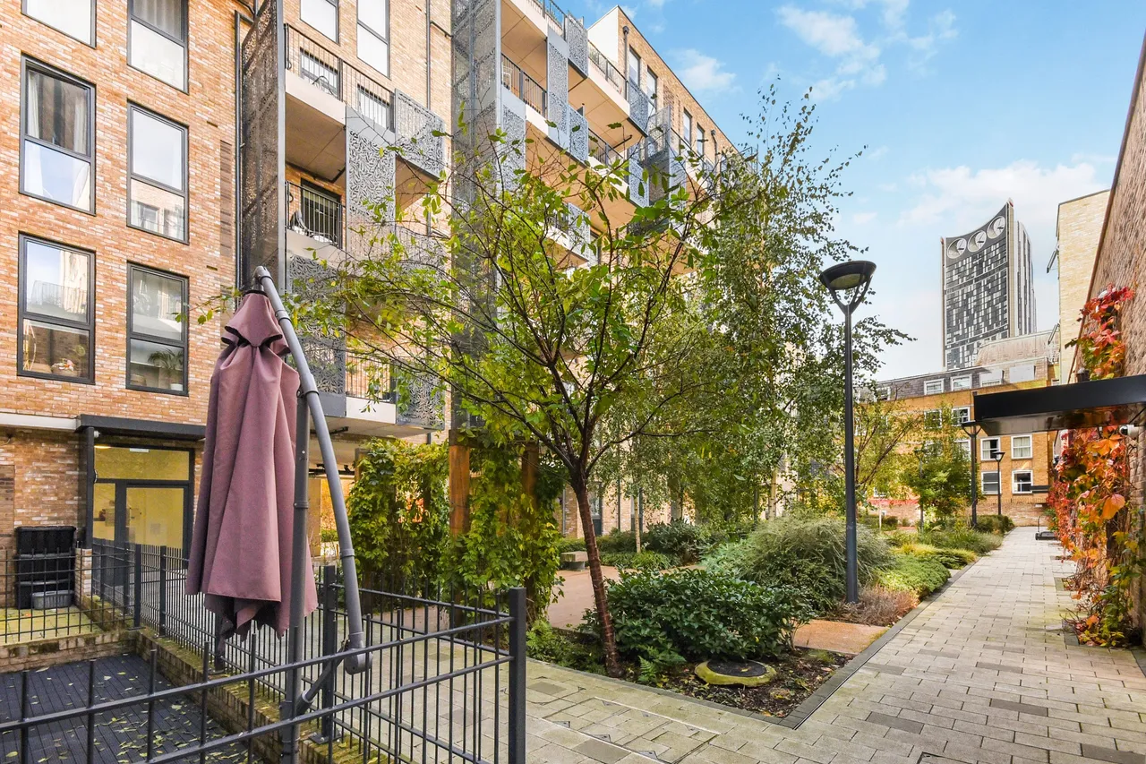 London, SE17, photo 15