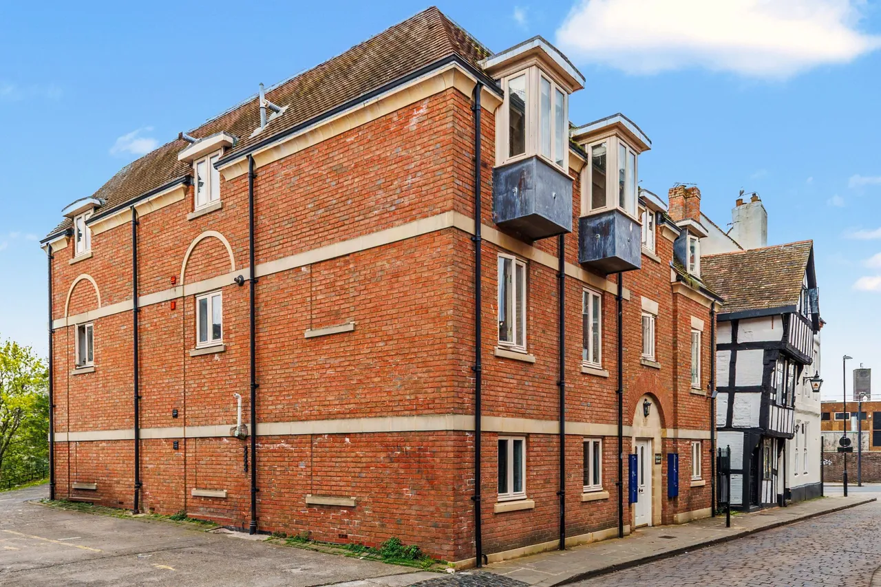 2 bed flat for sale — Fish Street, Fairfax House Fish Street, WR1