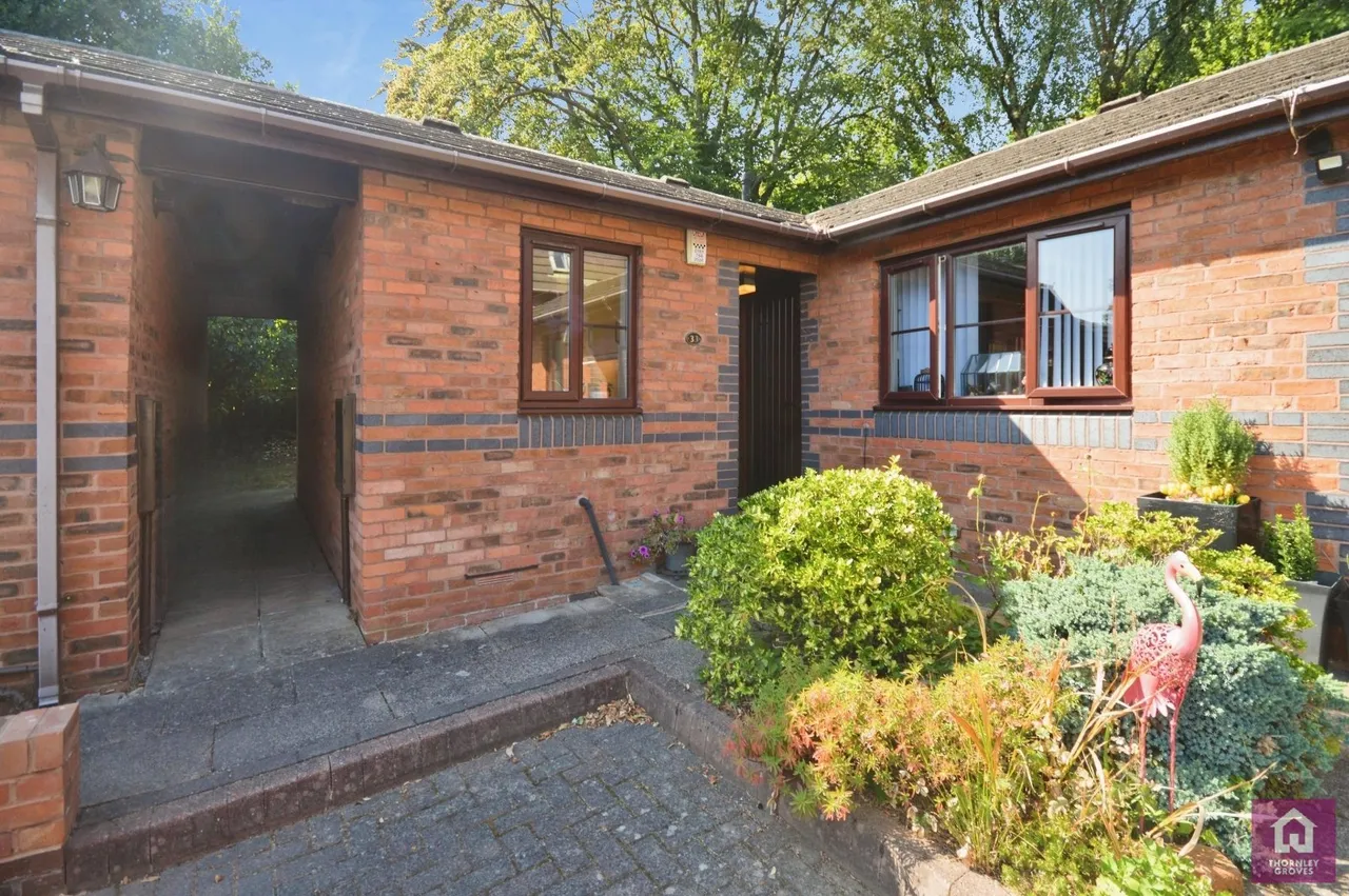 2 bed house for sale, Charlton Avenue, Prestwich, M25