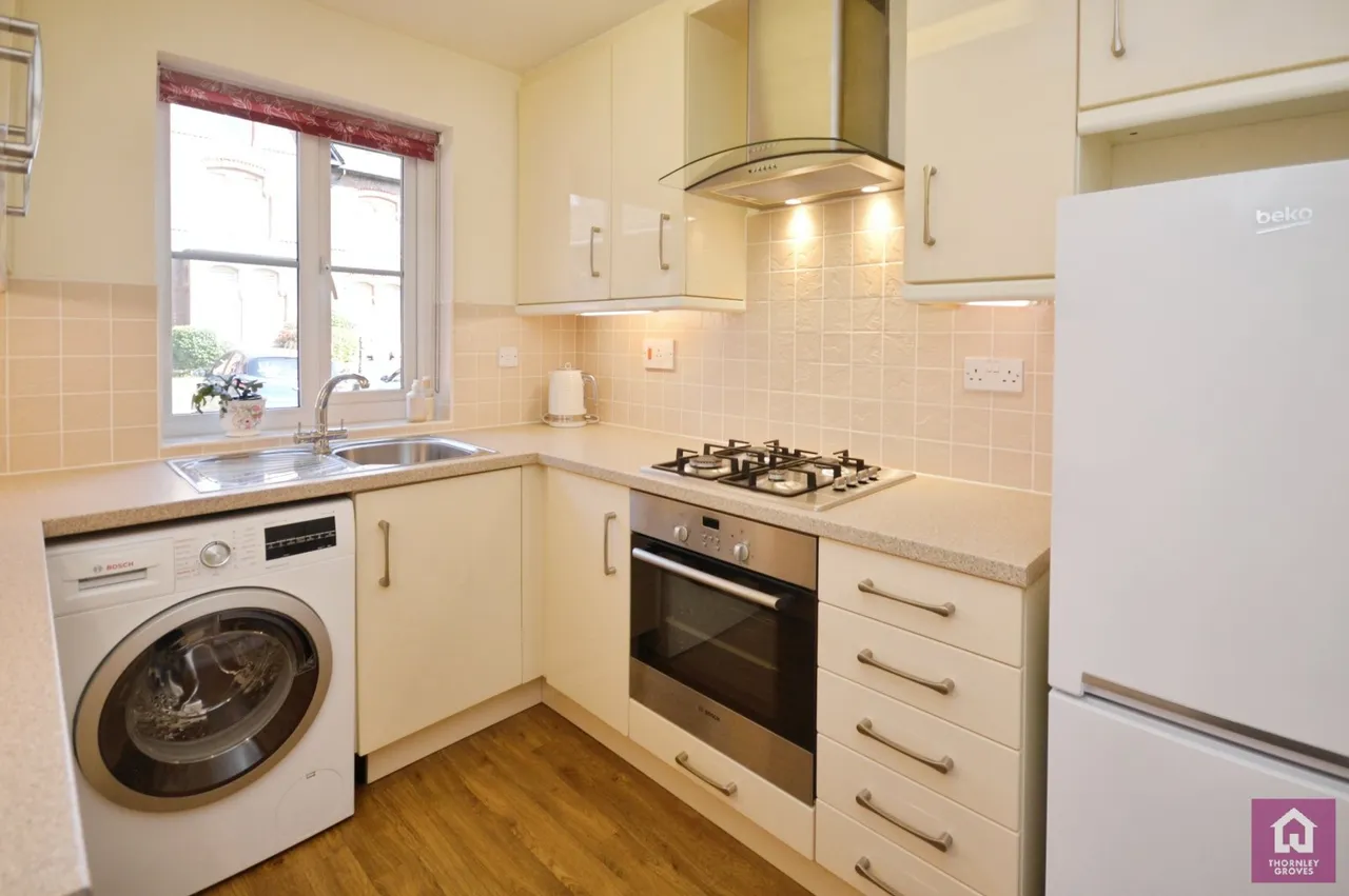 Charlton Avenue, Prestwich, M25, photo 2