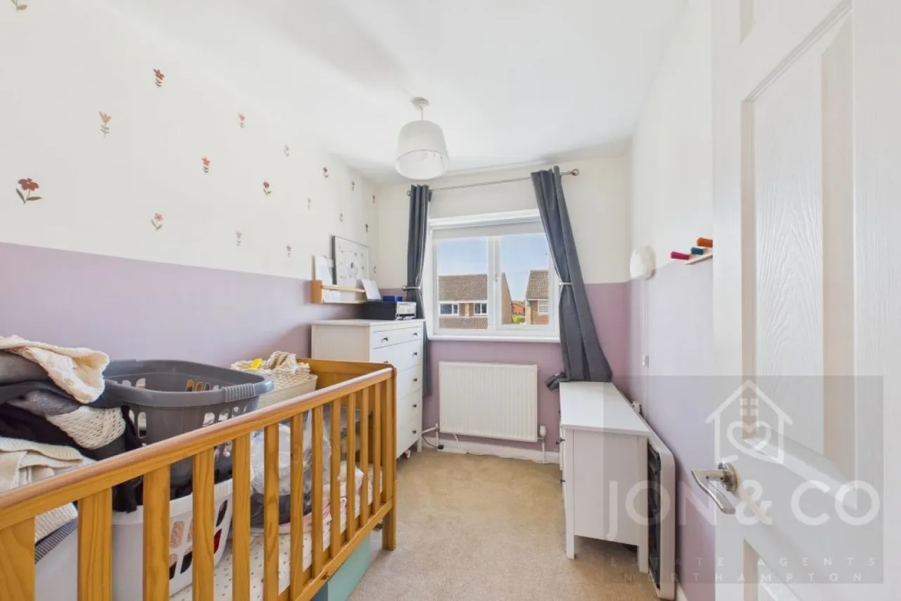 Rides Court, Moulton, NN3, photo 11