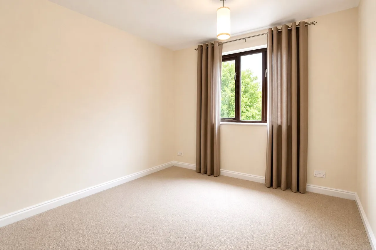 Perleybrooke Lane, Goldsworth Park, GU21, photo 6