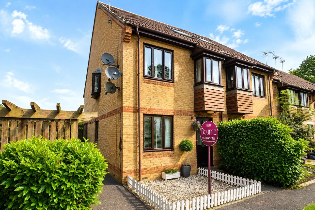 1 bed flat for sale, Perleybrooke Lane, Goldsworth Park, GU21