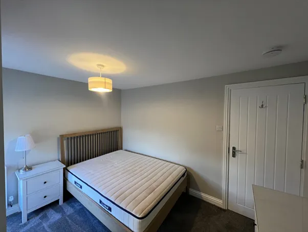 house to rent, West Green, RH11